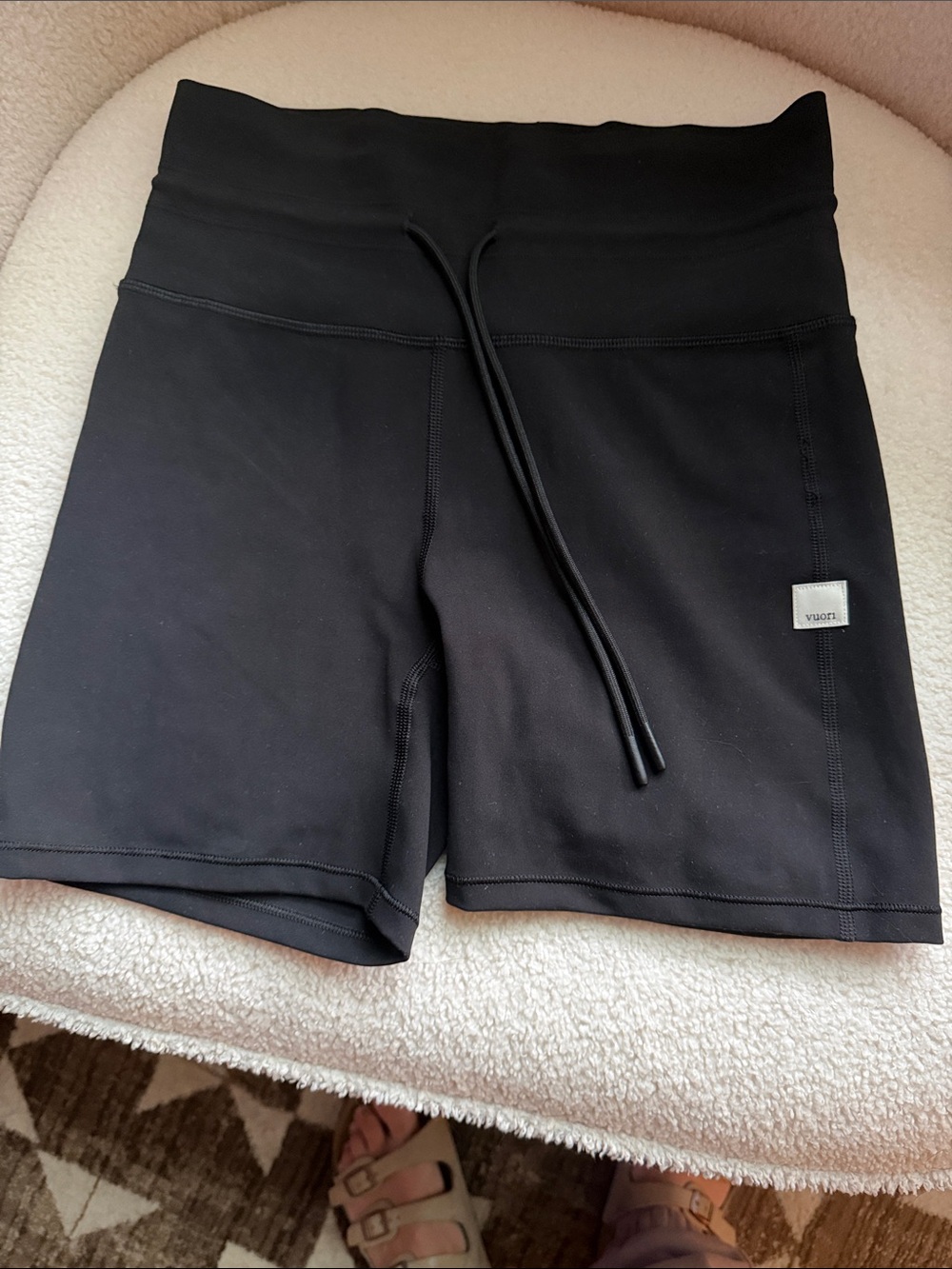 Vuori Black Daily Short
